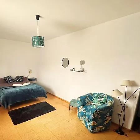 Casa Do Cruzeiro - *